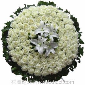 哀之痛-白玫瑰，百合，巴西木叶、龟背叶、等装饰丰满,高档花圈
